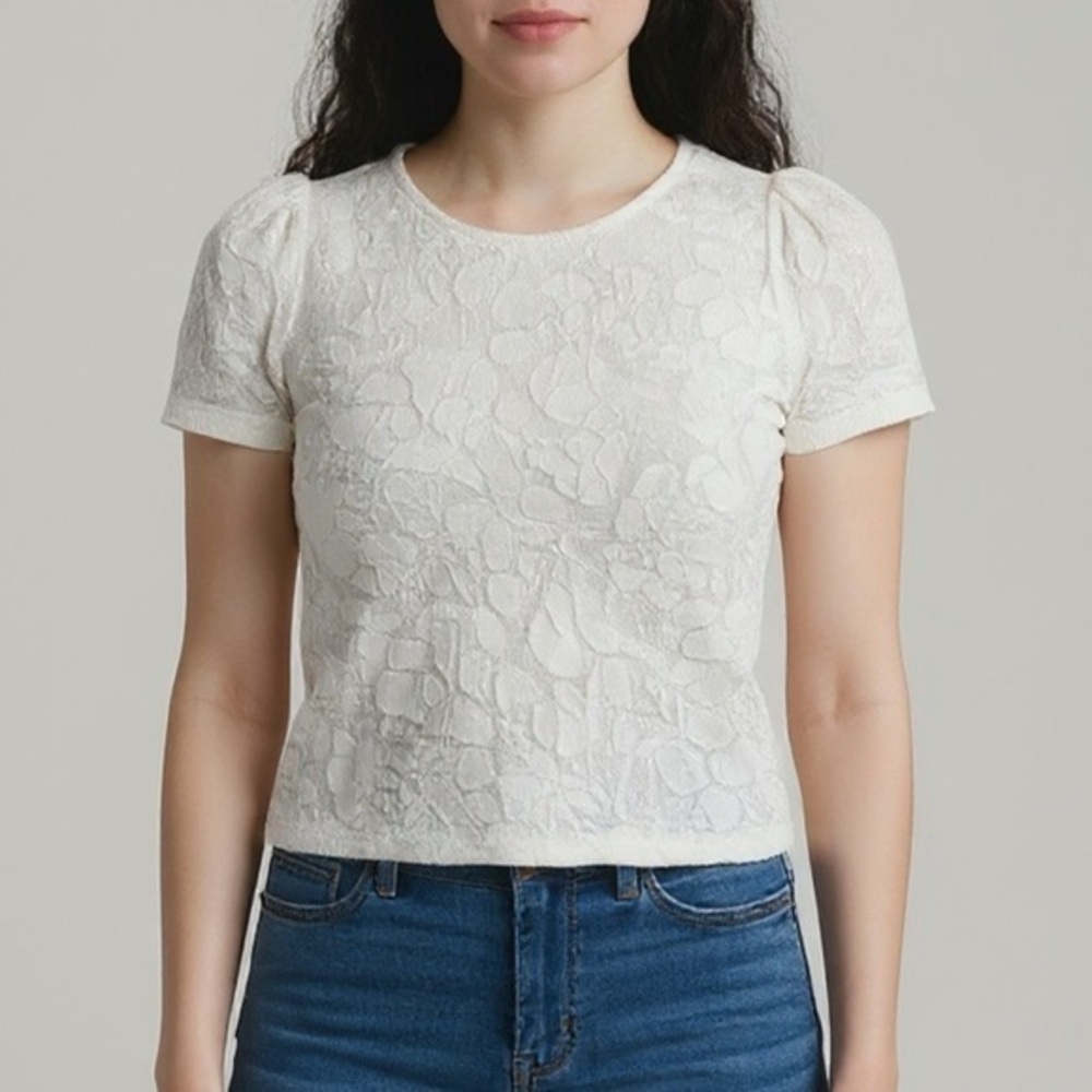 Forever 21 Floral Textured Top White Scrunch Sleeve S